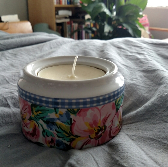Homemade Candle in Flower Crock - Picture 1 of 3